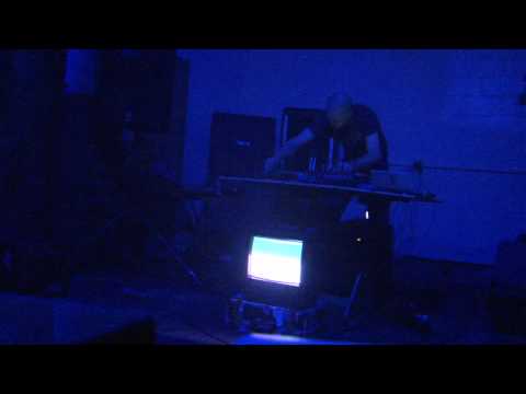 Jon Eriksen (Live 11/29/09 @ 13 Thames st. NYC)