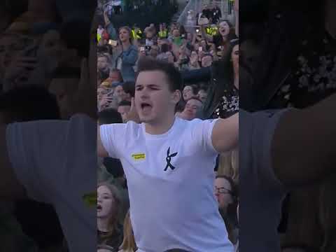 Ariana Grande || Don't Look Back In Anger || Chris Martin