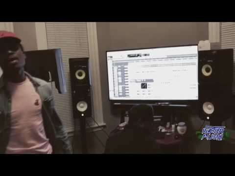 Streetz Note Ft Lil Boy & Sael Corocogoza    Soy Real Studio Secion