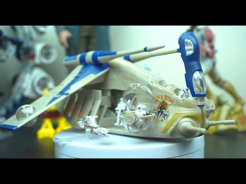 Micro Galaxy Squadron Republic LAAT Gunship "PLO'S BROS" Series 3 Review [Jazwares]