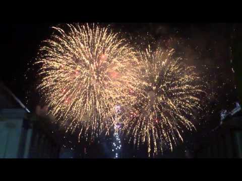 14 juillet 2013 Trocadéro - Paris (feu d'artifice intégral)
