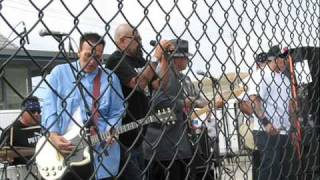 Manic Hispanic - The I.N.S. Took My Novia Away