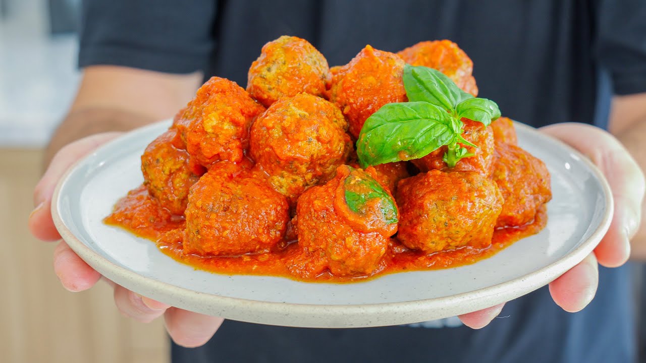 How to Make the Best ITALIAN MEATBALLS Ever
