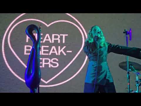 Moyka - Never Say Sorry / Rear View (Mexico 2025)