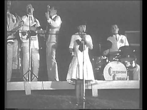 Kasia Sobczyk & Czerwono - Czarni / Nie wiem czy to warto