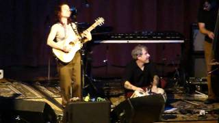 Ani DiFranco - She Says (Grass Valley, CA 4/9/11)