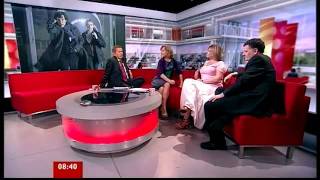 Steven Moffat and Sue Vertue about Sherlock (BBC Breakfast - 2010)