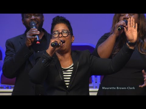 Maurette Brown - Clark [Live] - One God - It Aint Over