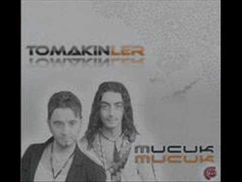 Grup Tomakinler sarışın mı esmer mi...