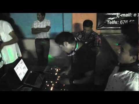 Dj javier en vivo ganador del 1º lugar en la guerra de de dj´s en la ciudad de logroño .wmv