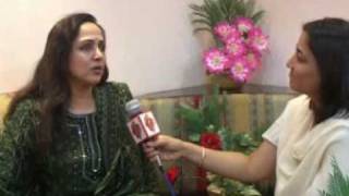Monica Gupta - Zee News - Hema Malini video