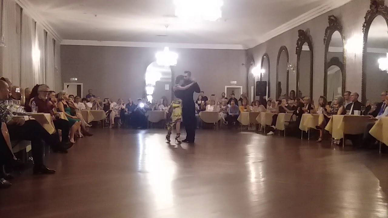 Javier Rodriguez e Fátima Vitale dançam Laurenz em Volver 2018