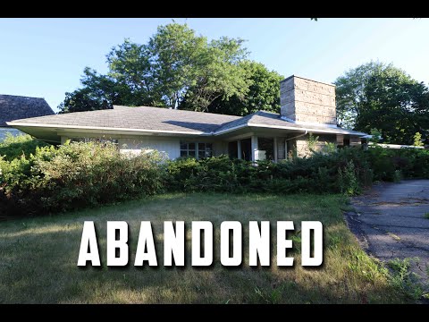 Exploring 1950's Abandoned house with Decay