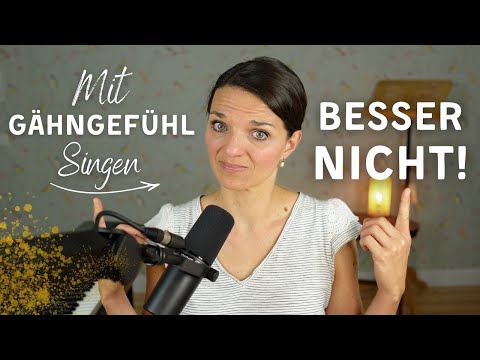 Singen mit Gähngefühl? Darum schadet es deiner Stimme