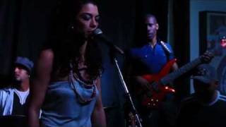 A Morte de Um Deus de Sal (Roberto Menescal e Ronaldo Boscoli) - Ieda Cruz & Nêga Madame