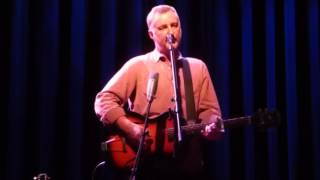 Billy Bragg - Why We Build The Wall
