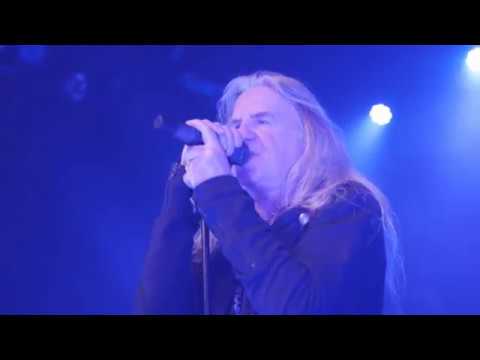 Videoclip de Battalions Of Steel (Live In Brighton) — Saxon