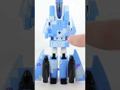 How To Transform: Transformers Legacy Evolution G2 Universe Cloudcover #transformerslegacy #shorts