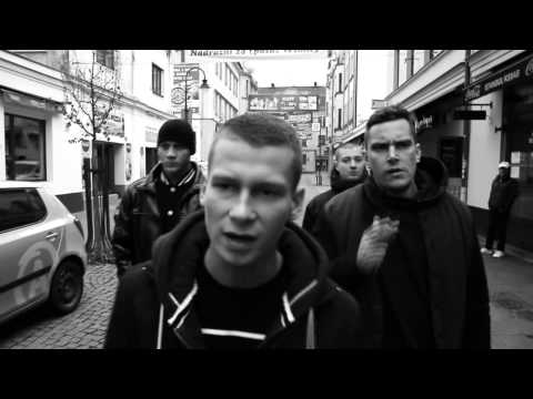 AROUKHEY x PRESSIN - NA VLASTNÍ KŮŽI (OFFICIAL VIDEO)