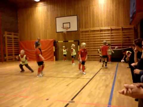 Hardeberga BK PF04 tränar match