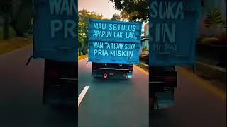 Download lagu Alasan kenapa nggak mau berkendara di belakang truk ya tulisan yang bikin baper mp3