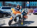 Оскар Кучера ездит на мотоцикле Harley-Davidson Electra Glide 