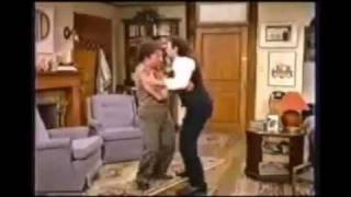 Swiftumz: 2 Many Friends