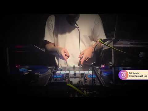 LOVE GROOVES Vol.4 / mixed by DJ Keyta