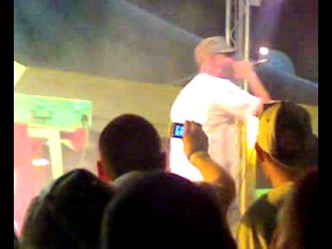 bassi maestro live cagliari