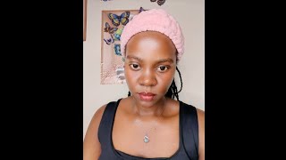 Nga mwakamala okwezina bwemuti omukazi musimule mumana bwoti