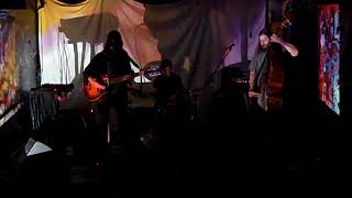 Circuit des Yeux -- Black Fly