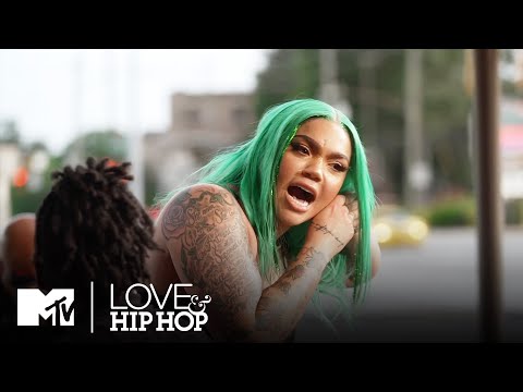 The Splash Queen! 💦 Renni Rucci Drenches Erica Banks! 😱 Love & Hip Hop Atlanta