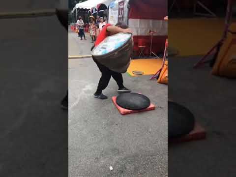 Este é o maior pião do mundo!