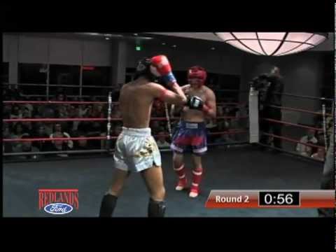 Julio Santa Cruz vs Ricthie Sandoval Muay Thai fight.mov