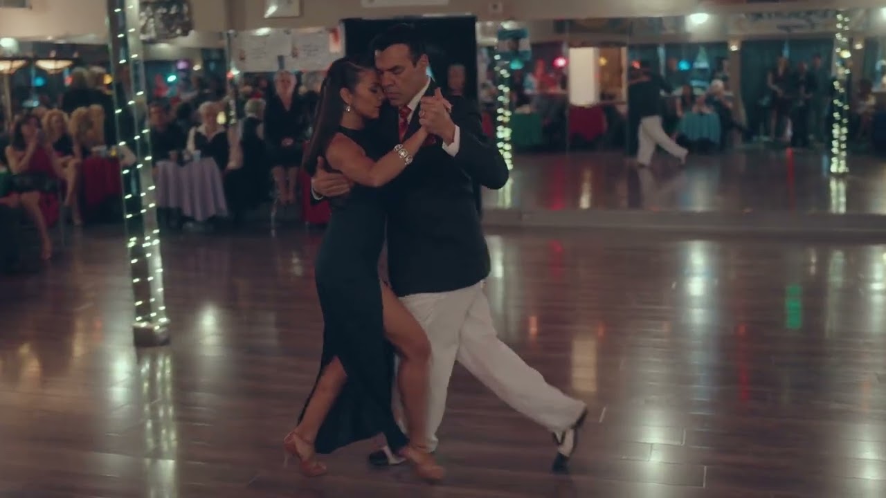 Junior Cervila & Guadalupe Garcia - Tus Palabras Y La Noche