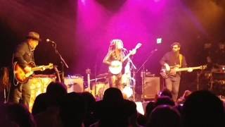 Man done wrong Valerie June Live