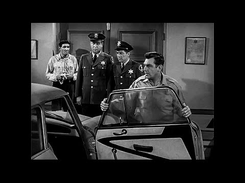 Andy Griffith Show 5-17 - Goober Takes a Car Apart-Goober assembles a car in the courthouse
