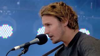Ben Howard - Everything (Live at Isle Of Wight 2013)