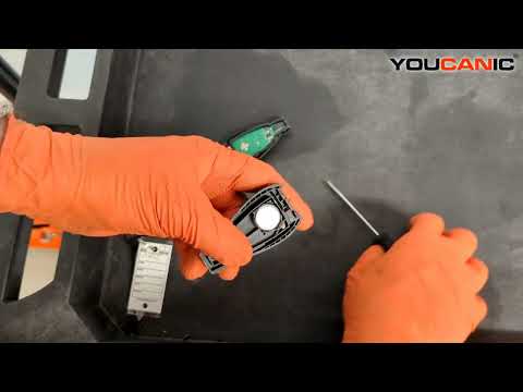2008-2020 Dodge Grand Caravan – Key Fob Battery Replacement
