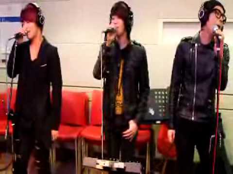 111231 MYNAME - Message (Live)