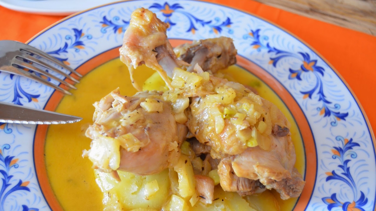 Recetas de Guiso de pollo, panceta e hinojo