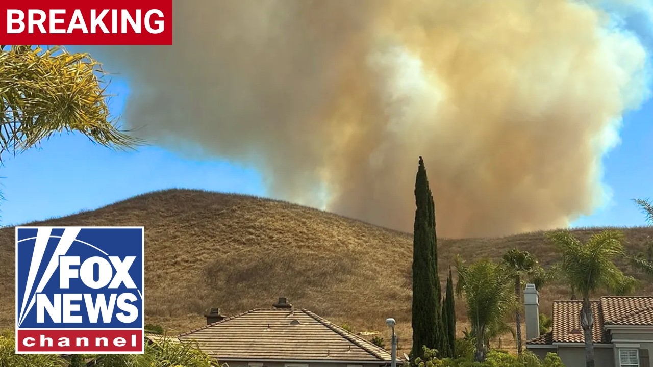 BREAKING: Reagan Library evacuated after fast-moving wildfire breaks out in California