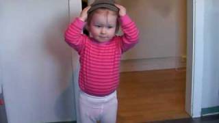 Ada Sofie 2 år digger Lars Vaular rett opp og ned