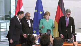 بحضور رئيس الوزراء توقيع عقد تنفيذ خارطة تطوير قطاع الكهرباء بالتعاون مع شركة سيمنس.