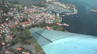 preview picture of video 'Flytur med DC-3 Dakota 3. aug. 2011.Flight with the DC-3 Dakota 3th of August 2011'