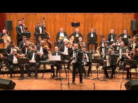 Slavko Mitrović Cale i Narodna filharmonija - Igraj momče Makedonče; Makedonsko oro