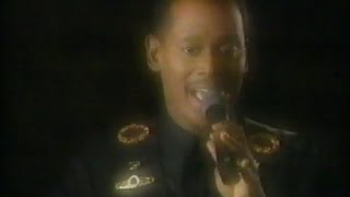 Luther Vandross - Sometimes It&#39;s Only Love/Interview - Friday Night Videos (Valentine&#39;s Day 1991)