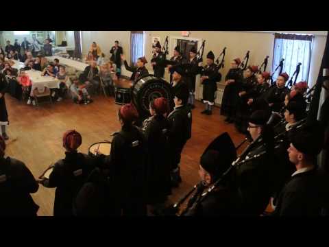 Himno de Asturias Spanish Bagpipe Banda Gaites LLacin / Llacin Pipe Band from Northern Spain