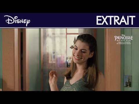 Le baiser du « pied qui se lève » | Princesse malgré elle @disneyfr