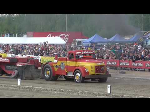 Videokooste Tractor pulling Finland Lievestuore 20.8.2016